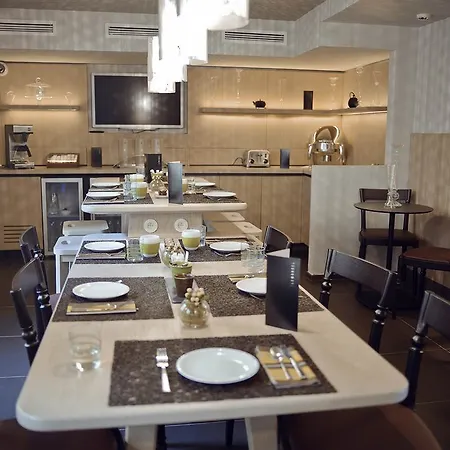فندق Le Marcel Gare De L'est 4*