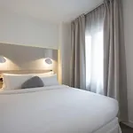 Le Marcel Gare De L'est 4* פריז