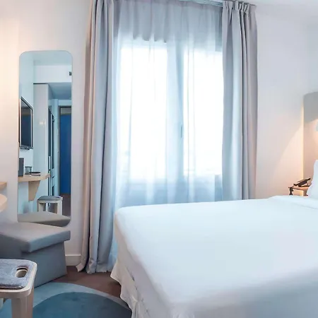 Hotel Le Marcel Gare De L'est