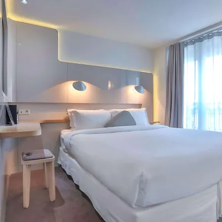 Hotel Le Marcel Gare De L'est 4*