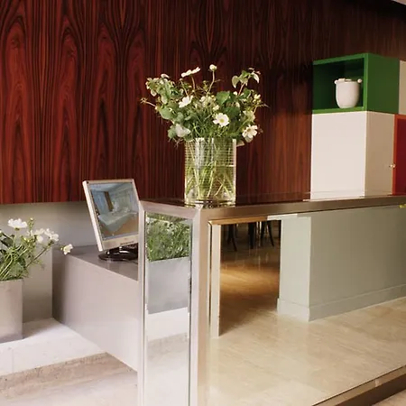 Le Marcel Gare De L'est Hotel 4*
