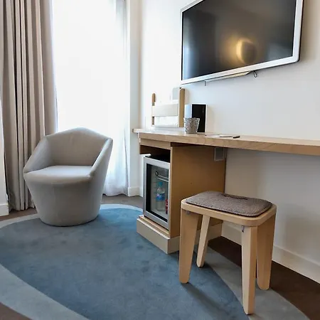 Le Marcel Gare De L'est 4*