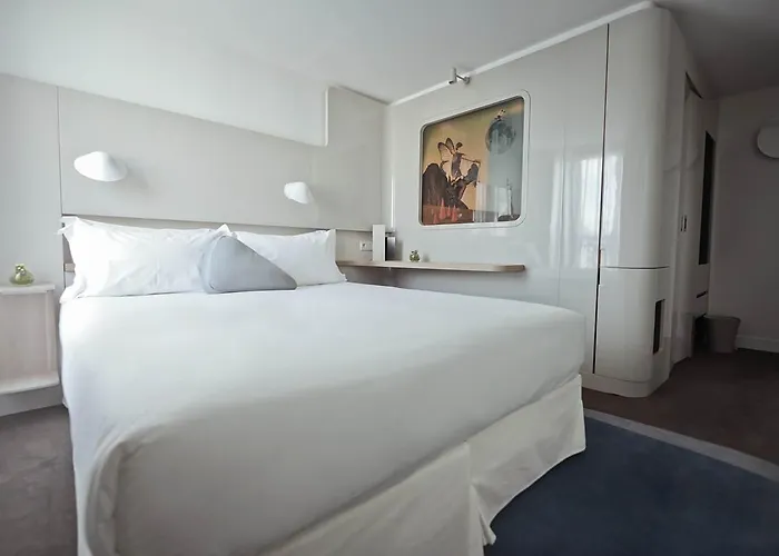 Le Marcel Gare De L'est 4*