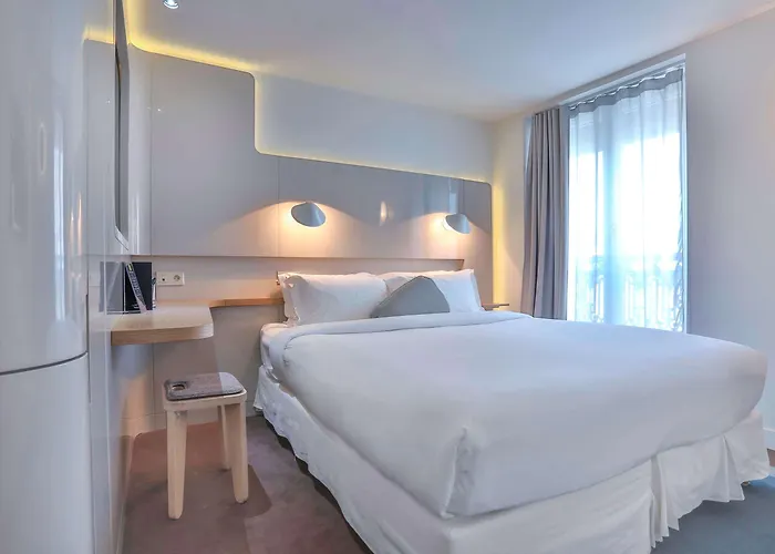 호텔 Le Marcel Gare De L'est 4*