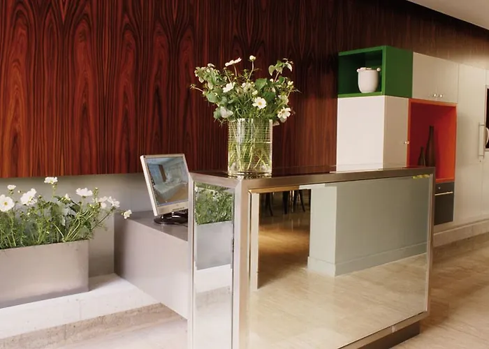 Le Marcel Gare De L'est 호텔 4*