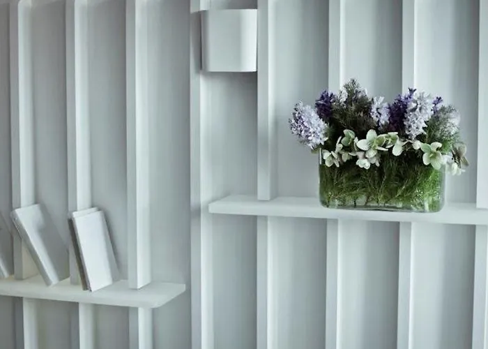 Le Marcel Gare De L'est Hotel